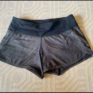Lululemon Sparkly black shorts